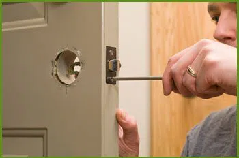 Neighborhood Locksmith Services Ruskin, FL 813-261-4775 - 13-lock-replace