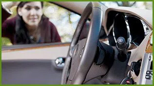 Neighborhood Locksmith Services Ruskin, FL 813-261-4775 - 19-automotive-lockouts